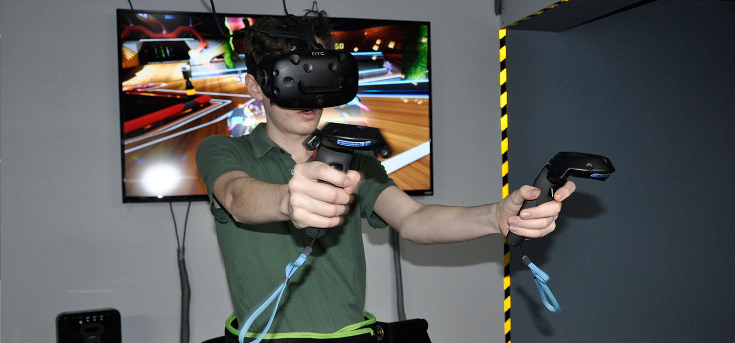 VR Treadmill Birthday Party Kids Event